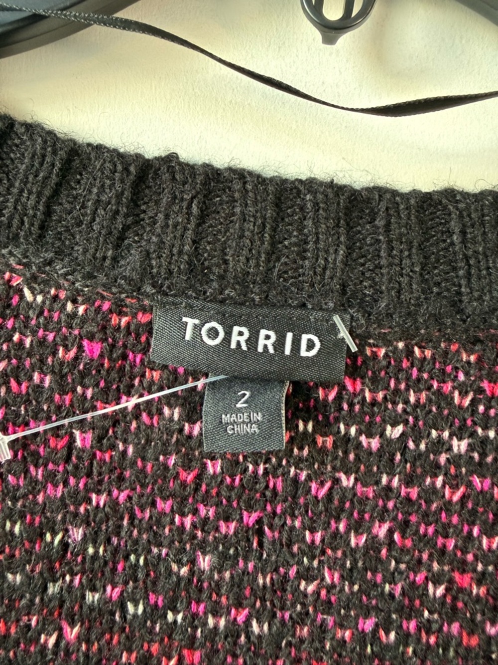 Torrid Button Front V-Neck Cardigan Black Pink Hearts‎ 2X Plus Size - Picture 5 of 9